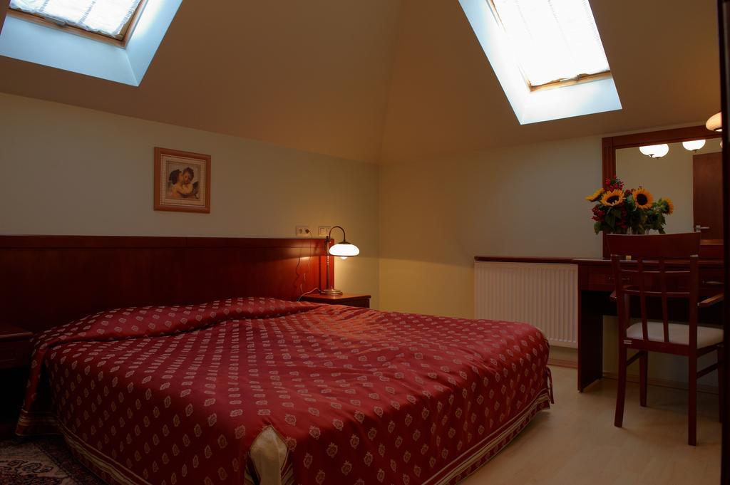 Hotel Sutoris Bochnia Phòng bức ảnh