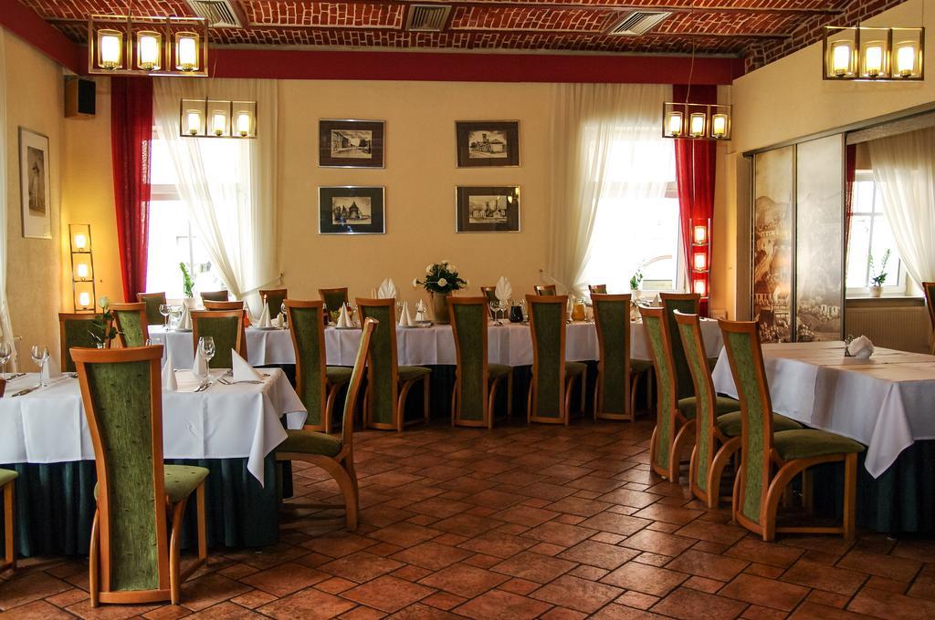 Hotel Sutoris Bochnia Ngoại thất bức ảnh
