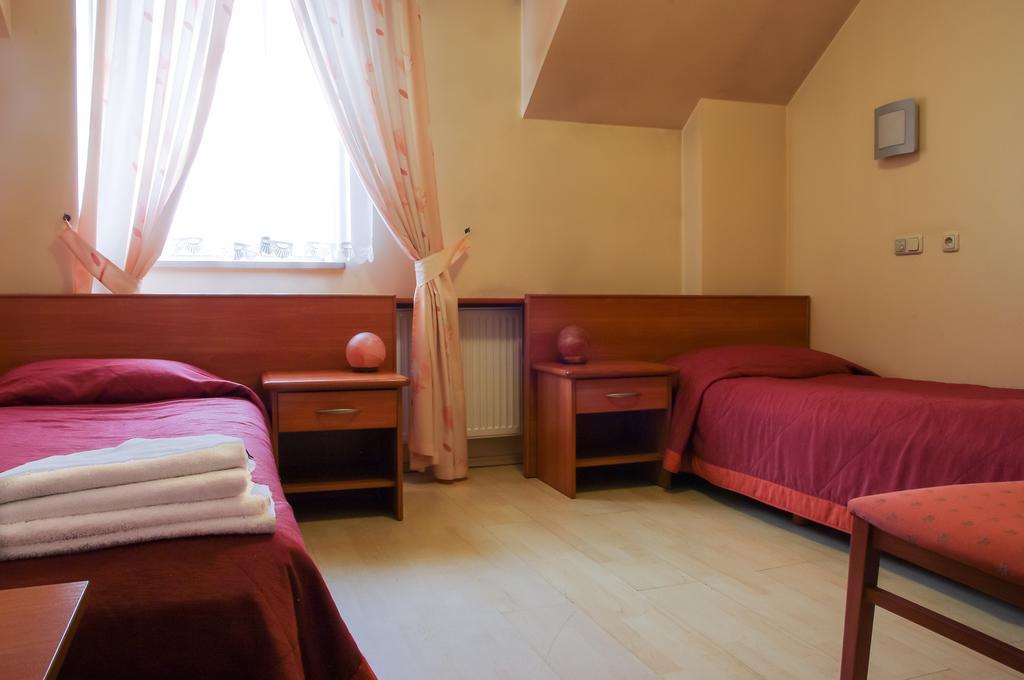 Hotel Sutoris Bochnia Phòng bức ảnh